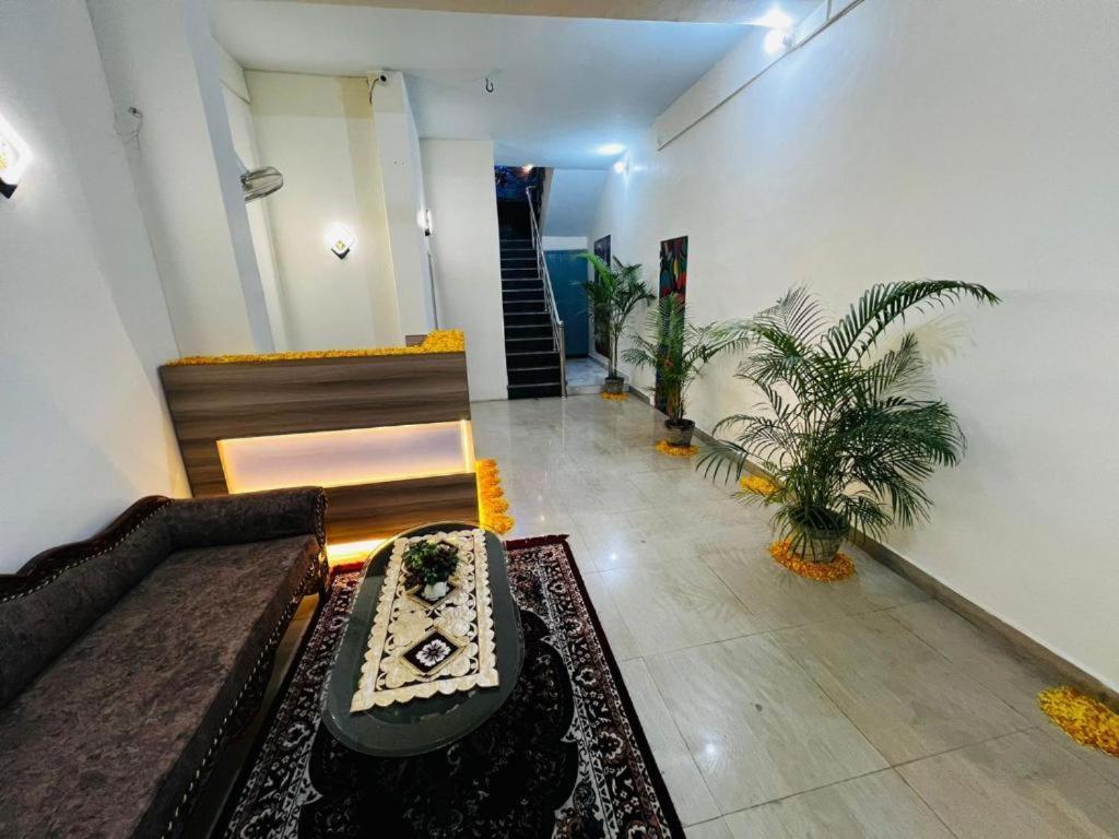 Sp Grand * Varanasi